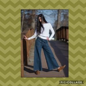 Wide Leg Seamed Jeans